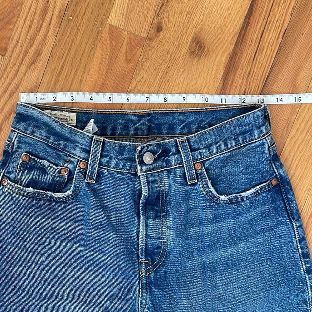 Levi’s 501 W25 barely worn - Picture 2 of 9